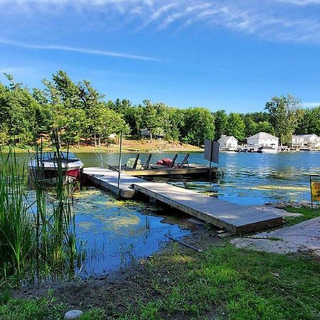 Hills Motor Court & Marina Motel Alexandria Bay Exterior photo